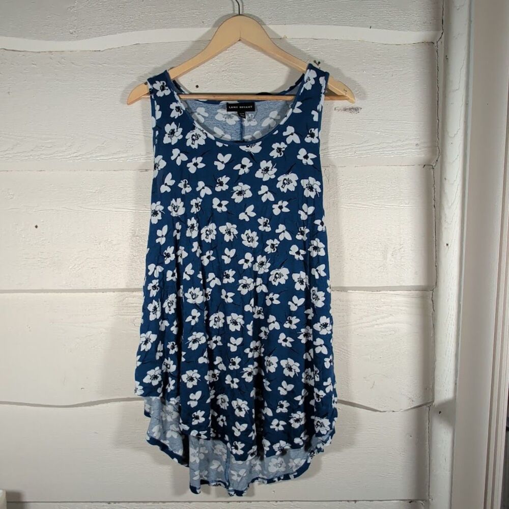Lane Bryant Plus Size 14/16 Blue & White Floral Sleeveless V-Neck Swing Tank Top